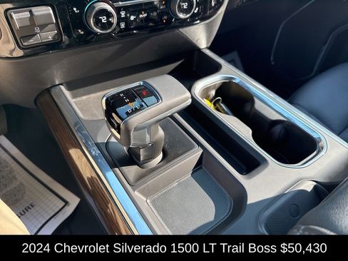 Used 2024 Chevrolet Silverado 1500 LT Trail Boss w/ Convenience Package II image 29