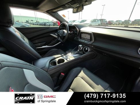 Used 2018 Chevrolet Camaro SS RWD image 26