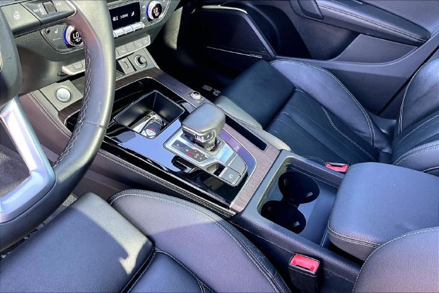 Used 2023 Audi Q5 2.0T Premium Plus w/ Premium Plus Package AWD/4WD image 14