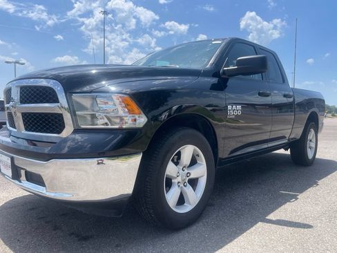 Used 2024 RAM 1500 Classic SLT AWD/4WD image 10