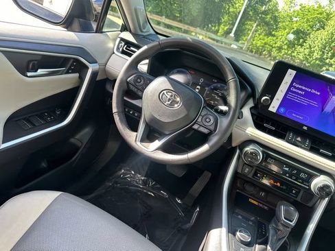 Certified 2023 Toyota RAV4 Limited AWD/4WD image 21