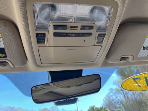 Used 2017 Toyota Highlander XLE FWD image 27