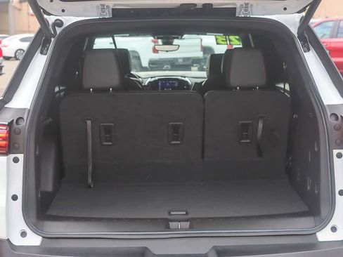 Used 2023 Chevrolet Traverse RS image 57