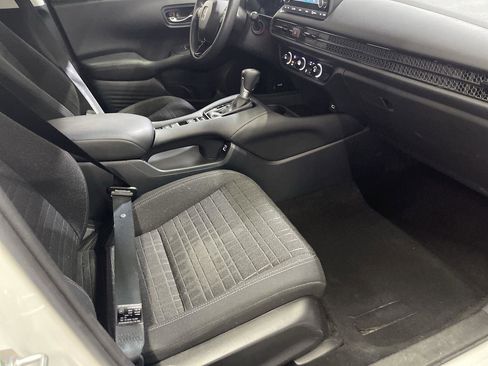 Used 2023 Honda HR-V LX image 23