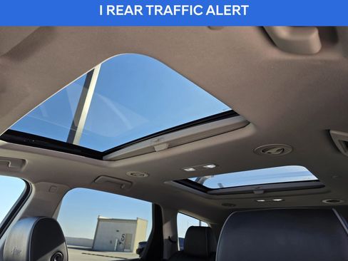 Used 2020 Buick Enclave Avenir w/ Avenir Technology Package image 23