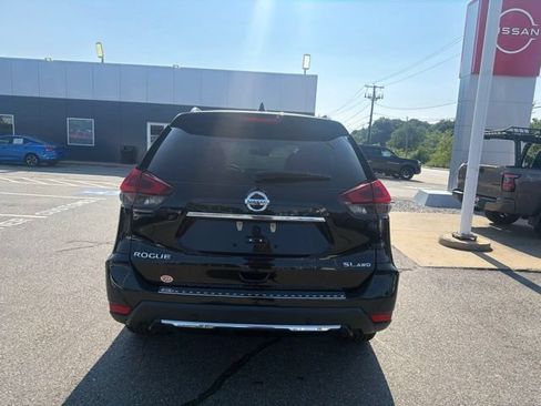 Used 2020 Nissan Rogue SL w/ Premium Package AWD/4WD image 6