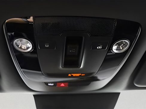 Used 2024 Kia Sportage X-Line w/ X-Line Premium Package image 35