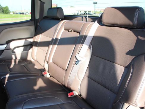 Used 2018 Chevrolet Silverado 1500 LT w/ Texas Edition AWD/4WD image 25