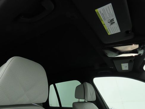 Used 2026 BMW X5 sDrive40i w/ M Sport Package image 20