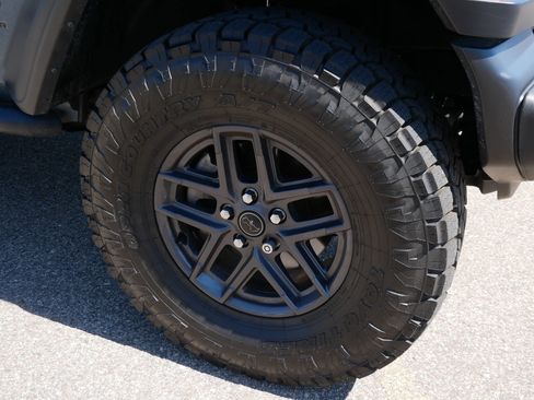 Used 2024 Jeep Wrangler Unlimited Sport AWD/4WD image 15