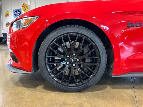 Used 2017 Ford Mustang GT w/ GT Performance Package image 10