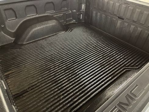 Used 2023 GMC Sierra 1500 Elevation image 22