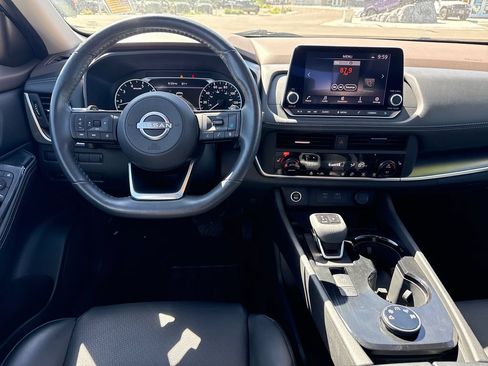 Used 2023 Nissan Rogue SV w/ SV Premium B Package AWD/4WD image 11