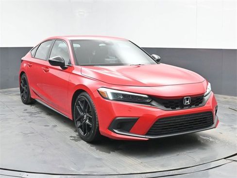 Used 2024 Honda Civic Sport image 2