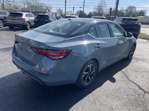 Used 2024 Nissan Sentra SV image 4