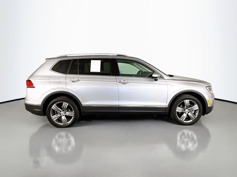 Used 2020 Volkswagen Tiguan SEL image 8