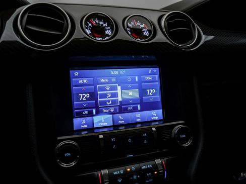 Used 2020 Ford Mustang Shelby GT500 w/ Carbon Fiber Track Pack image 52