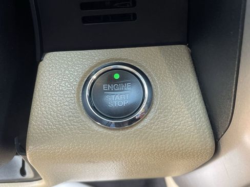 Used 2017 Ford F150 Lariat w/ Equipment Group 501A Mid image 16