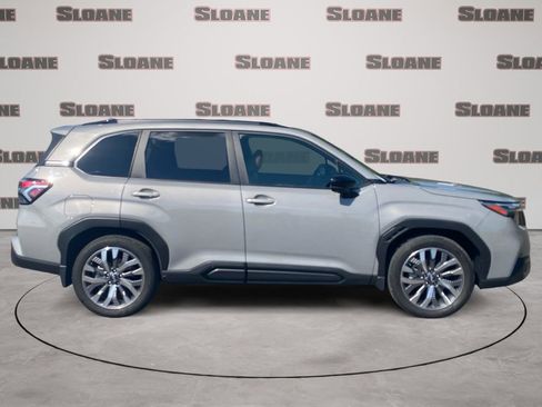 Used 2025 Subaru Forester Touring w/ Popular Package - Touring AWD/4WD image 6