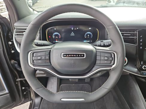 Used 2024 Jeep Wagoneer 4WD image 16