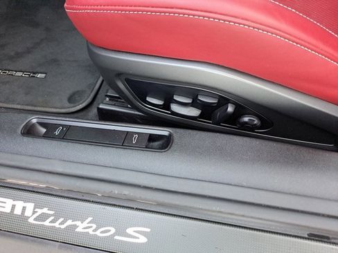 Used 2022 Porsche 911 Turbo S image 20