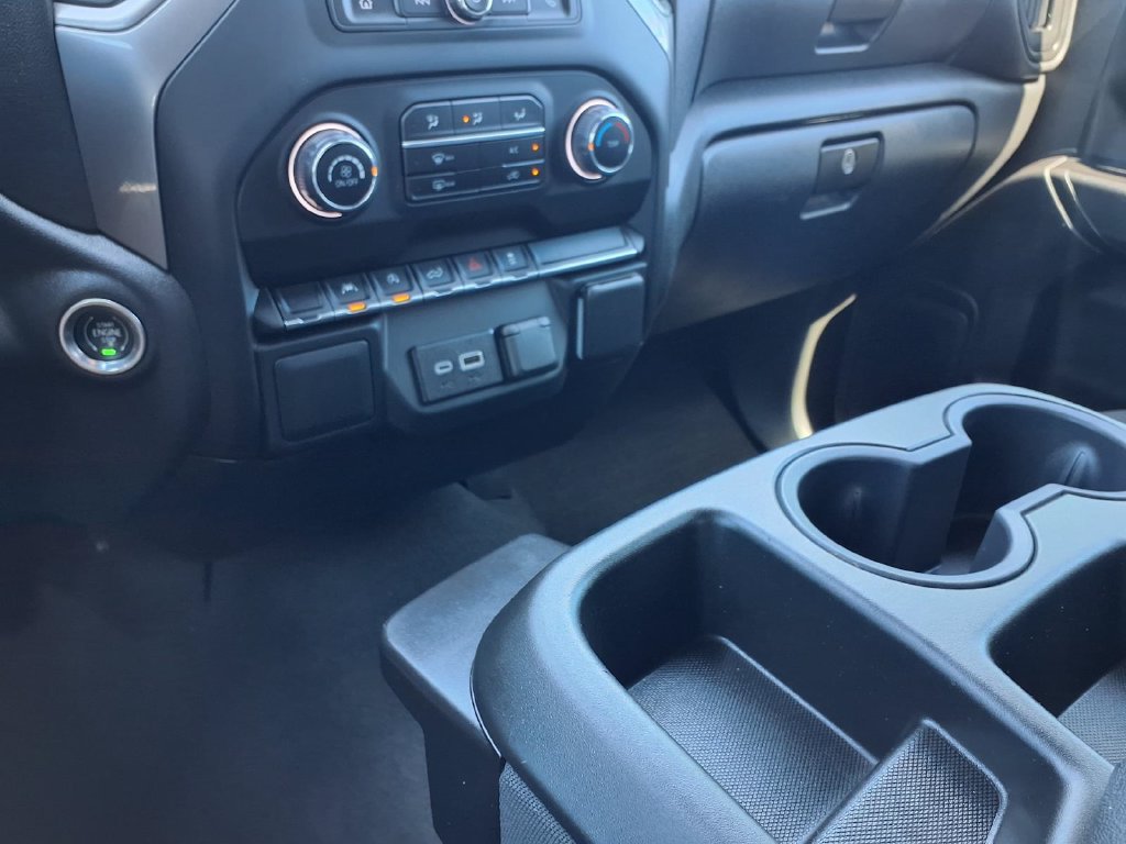 Used 2024 Chevrolet Silverado 1500 Custom AWD/4WD image 28