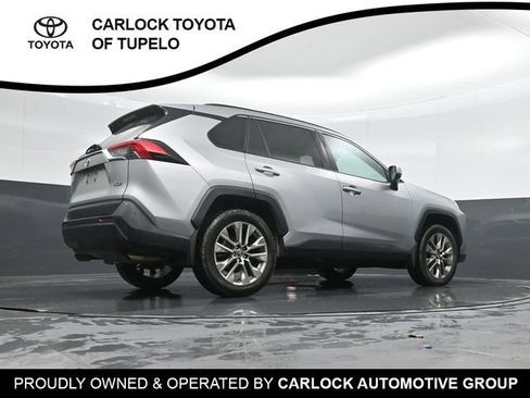 Used 2019 Toyota RAV4 XLE Premium image 28
