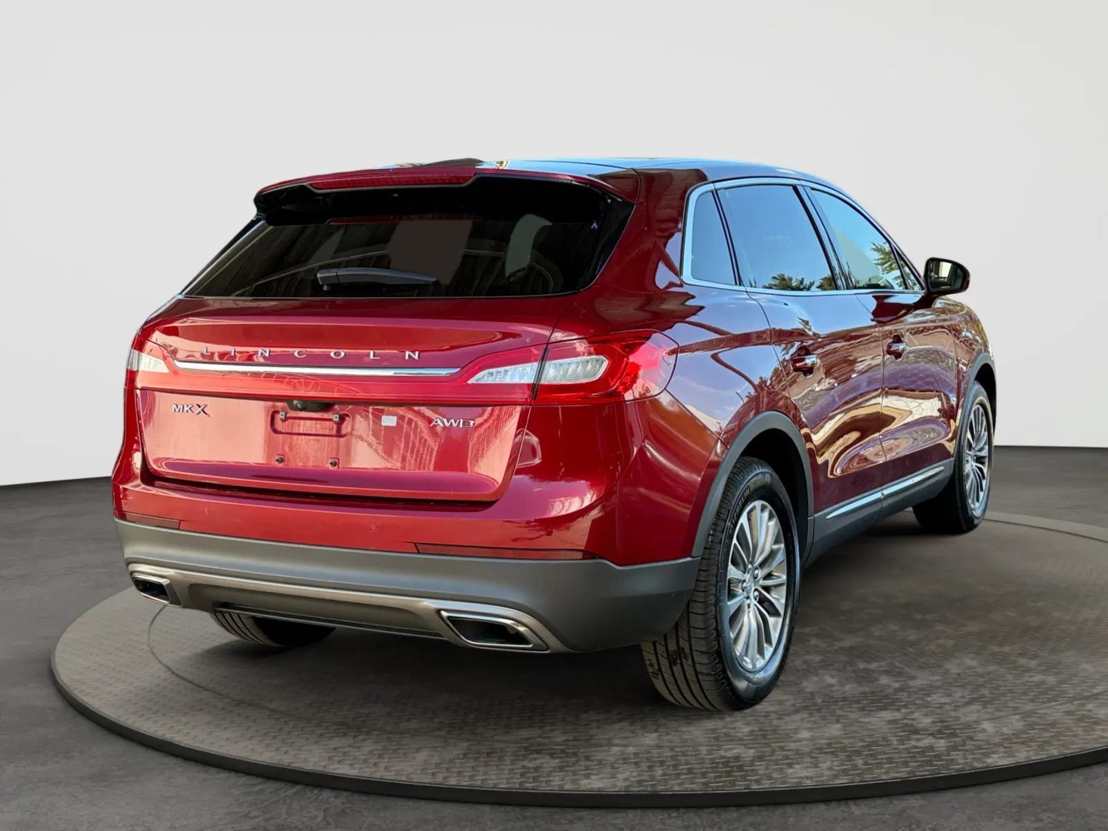 Used 2017 Lincoln MKX Select w/ Select Plus Package AWD/4WD image 10