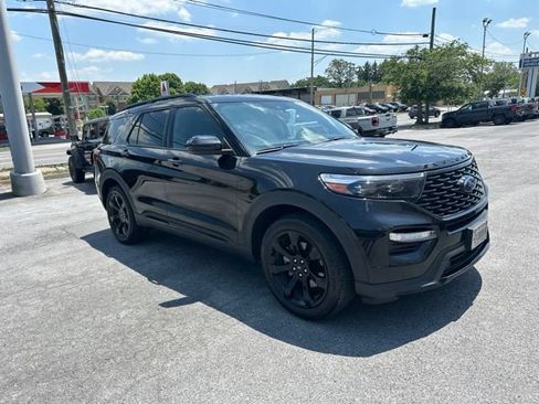 Used 2023 Ford Explorer ST-Line AWD/4WD image 5