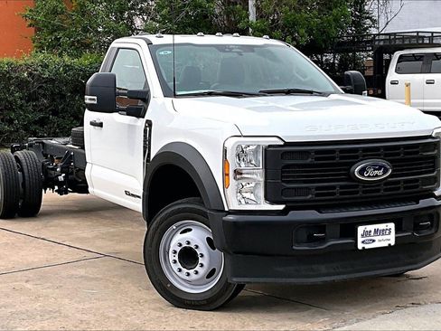 New 2024 Ford F550 2WD Regular Cab Super Duty image 15