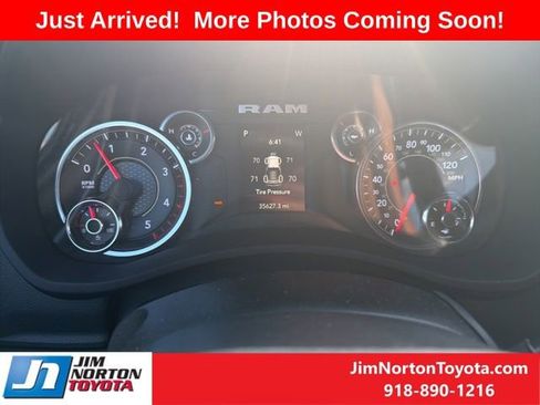 Used 2023 RAM 2500 Big Horn w/ Night Edition AWD/4WD image 10