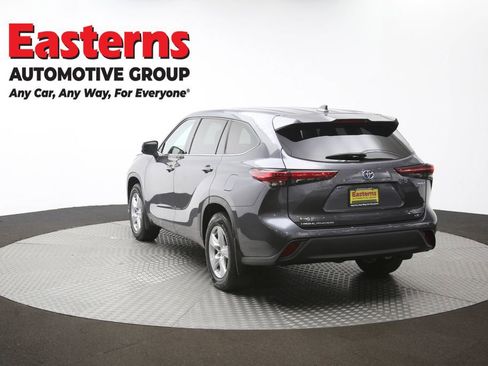 Used 2022 Toyota Highlander LE image 66