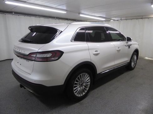 Used 2019 Lincoln Nautilus FWD image 7