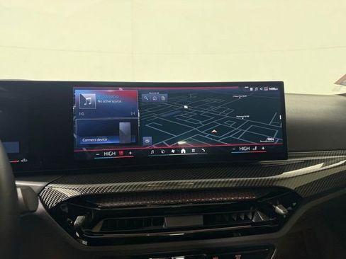 Used 2025 BMW 440i xDrive w/ Premium Package image 32
