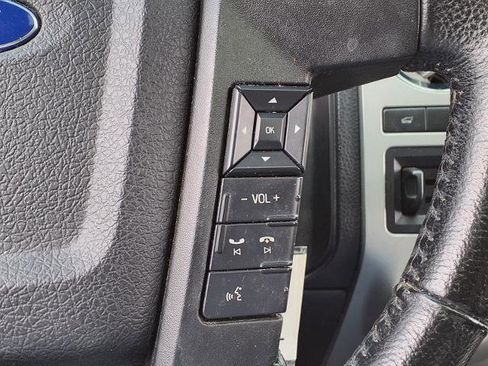 Used 2016 Ford Expedition XLT w/ Equipment Group 202A image 12