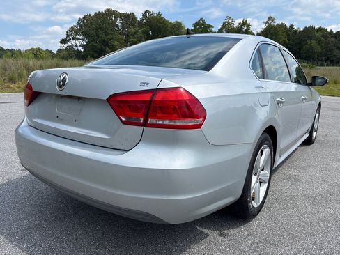 Used 2012 Volkswagen Passat 2.5 SE FWD image 5