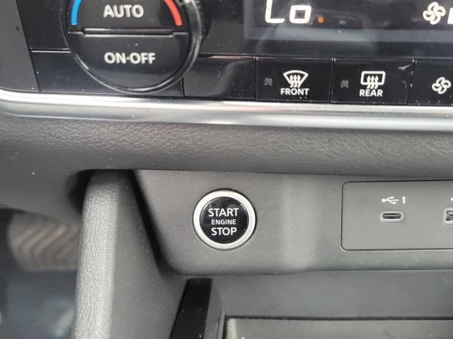 Used 2023 Nissan Rogue SV AWD/4WD image 27