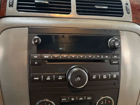 Used 2013 GMC Sierra 2500 SLT AWD/4WD image 19