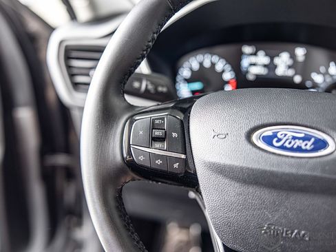 Used 2021 Ford Escape SE w/ Cold Weather Package FWD image 22