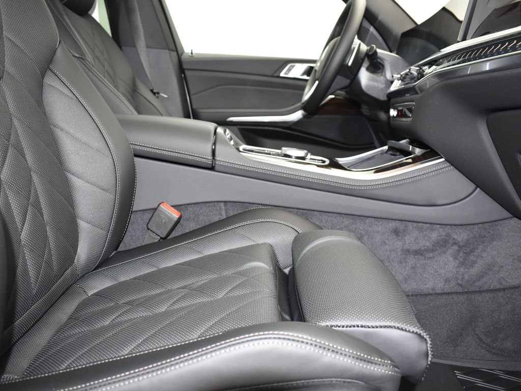 Used 2026 BMW X5 sDrive40i w/ Parking Assistance Package RWD image 25