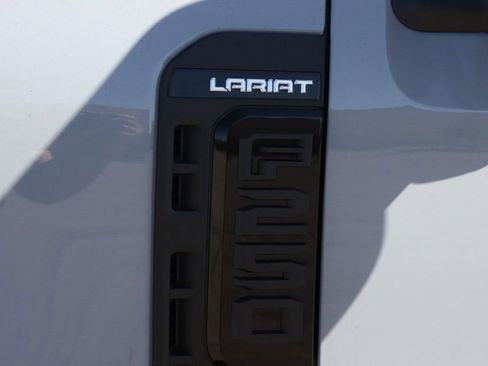New 2026 Ford F250 Lariat w/ Black Appearance Package image 27