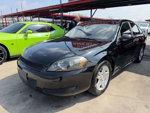 Used 2014 Chevrolet Impala LT w/ LT Sunroof Package image 17