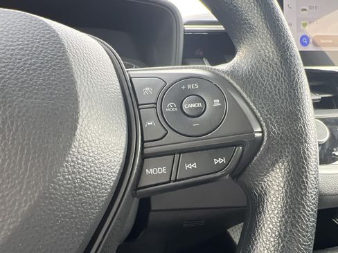 Used 2024 Toyota Corolla LE w/ LE Convenience Package FWD image 18