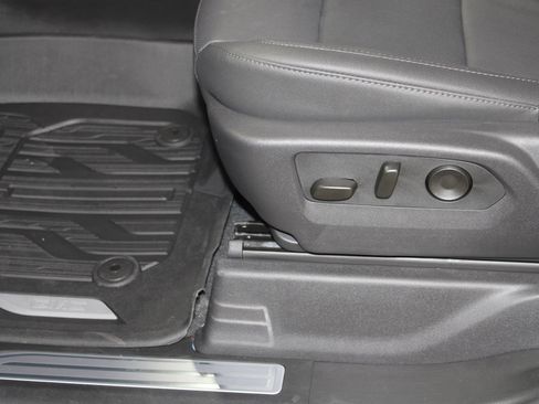 New 2026 GMC Sierra 1500 SLT w/ SLT Premium Plus Package image 34