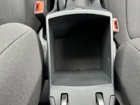 Used 2026 Hyundai Venue SE FWD image 21