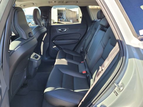 Certified 2025 Volvo XC60 B5 Core w/ Protection Package Premier image 12