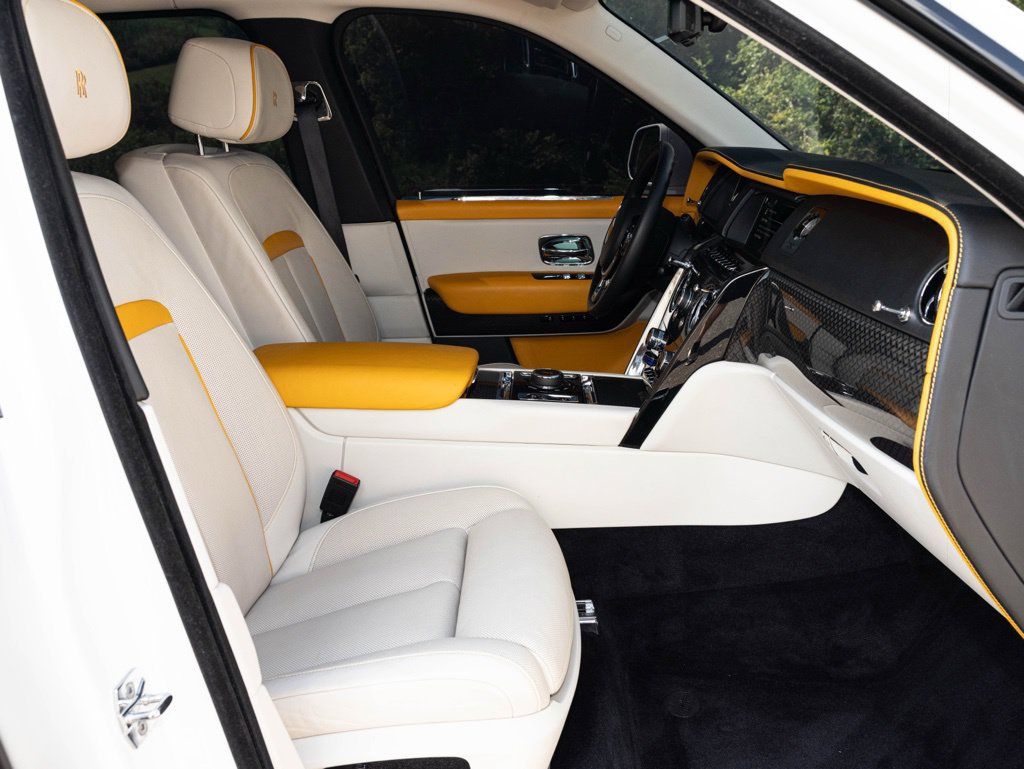 Used 2022 Rolls-Royce Cullinan Black Badge w/ Dark Exterior Package AWD/4WD image 83
