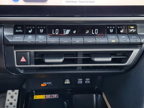 Used 2025 Toyota Camry XSE FWD image 21