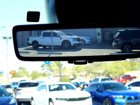 Used 2024 Jeep Grand Cherokee L Limited w/ Luxury Tech Group II image 15