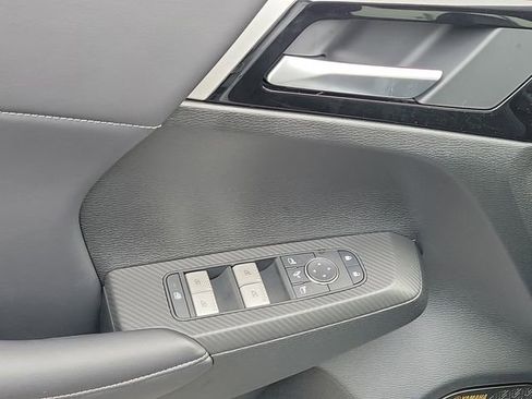 New 2026 Mitsubishi Outlander SE image 24